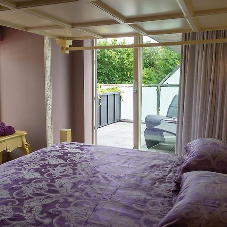 B&B Saint-Georges -Located In The City Centre Of Bruges- Ngoại thất bức ảnh A bedroom at the hotel