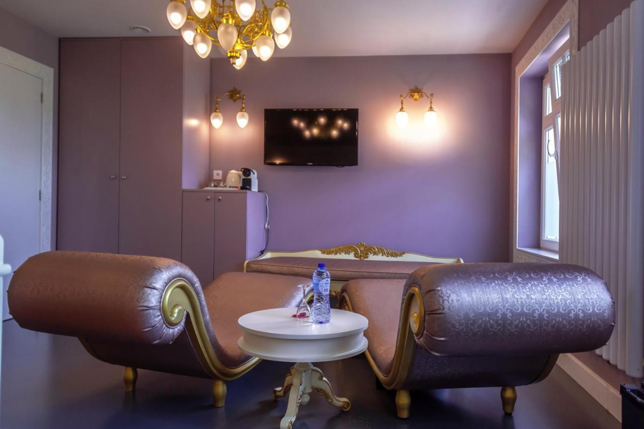 B&B Saint-Georges -Located In The City Centre Of Bruges- Ngoại thất bức ảnh A suite at the hotel